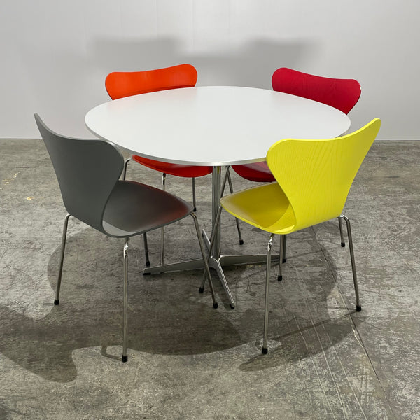 Series 7 Dining Chairs by Fritz Hansen, Set of Four