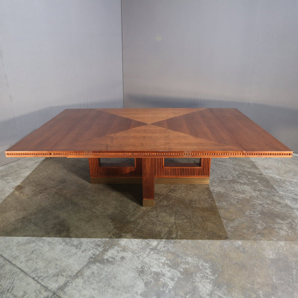 Adjustable Wooden Dining Table @ REHAUS