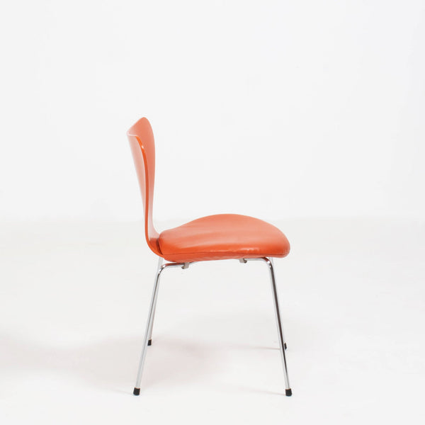 Arne Jacobsen for Fritz Hansen Orange Leather Series 7 Chair - REHAUS - arne jacobsen
