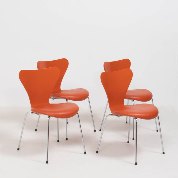 Arne Jacobsen for Fritz Hansen Orange Leather Series 7 Chair - REHAUS - arne jacobsen
