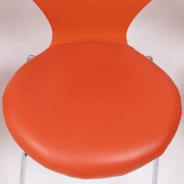 Arne Jacobsen for Fritz Hansen Orange Leather Series 7 Chair - REHAUS - arne jacobsen