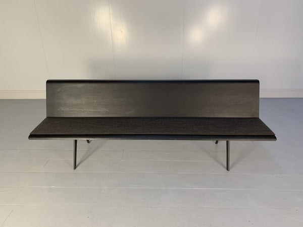 Arper Zinta 4 - Seat Bench Sofa - In Grey Black Fabric @ REHAUS
