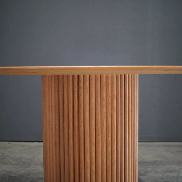 Asplund Oak Palais Royal Dining table by Anya Sebton and Eva Lilja Lowenheilm - REHAUS - Asplund