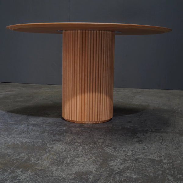 Asplund Oak Palais Royal Dining table by Anya Sebton and Eva Lilja Lowenheilm - REHAUS - Asplund