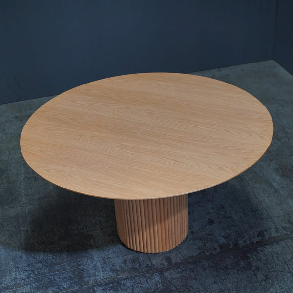 Asplund Oak Palais Royal Dining table by Anya Sebton and Eva Lilja Lowenheilm - REHAUS - Asplund