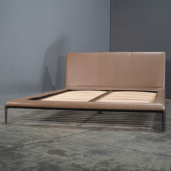 B&B Italia Atoll Queen Bed by Citterio @ REHAUS