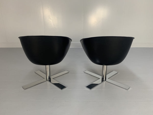 B&B Italia Mart Swivel Armchairs - In Black Pelle Leather and Metal, Set of 2 @ REHAUS