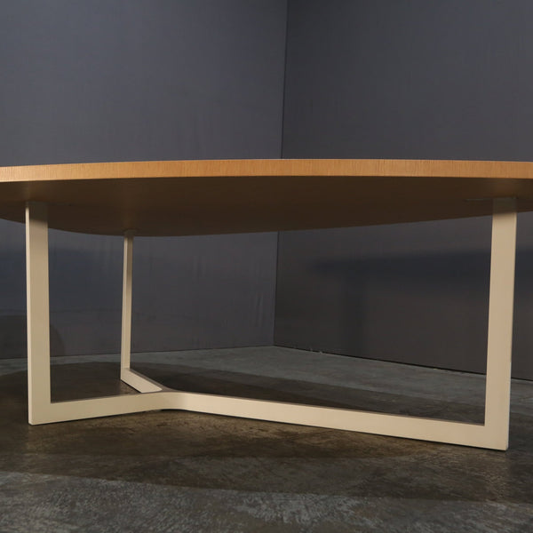 B&B Italia Seven Dining Table @ REHAUS