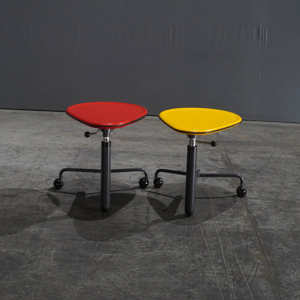 Cassina Kick Pivoting Table by Toshiyuki Kita - REHAUS - Cassina