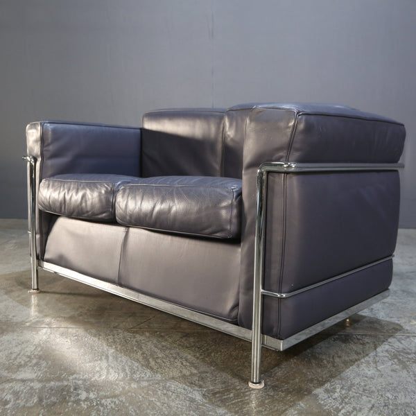 Cassina Two Seater Fauteuil Grand Confort Sofa by Le Corbusier @ REHAUS