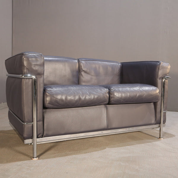 Cassina Two Seater Fauteuil Grand Confort Sofa by Le Corbusier @ REHAUS