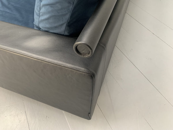 Flexform Status Sectional L - Shape Sofa - In Black Leather & Blue Velvet @ REHAUS