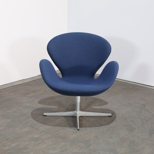 Fritz Hansen Swan Chair by Arne Jacobsen @ REHAUS