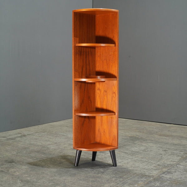 G Plan Teak Corner Shelf @ REHAUS