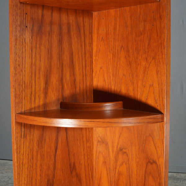 G Plan Teak Corner Shelf @ REHAUS