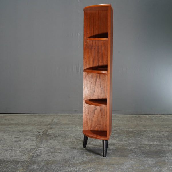 G Plan Teak Corner Shelf @ REHAUS