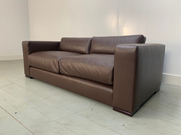 George Smith Leather Sofa - Signature Square - Large 2.5 - Seat Sofa in Brown Leather @ REHAUS