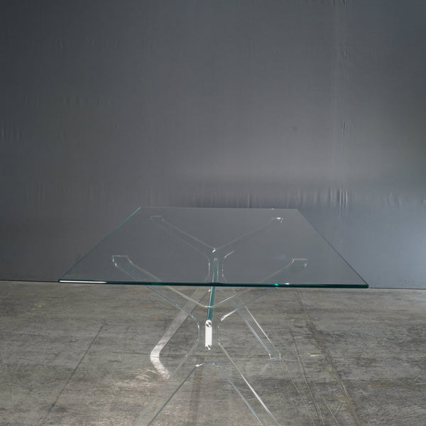 Glas Italia Vitruvian Dining Table by Piero Lissoni @ REHAUS