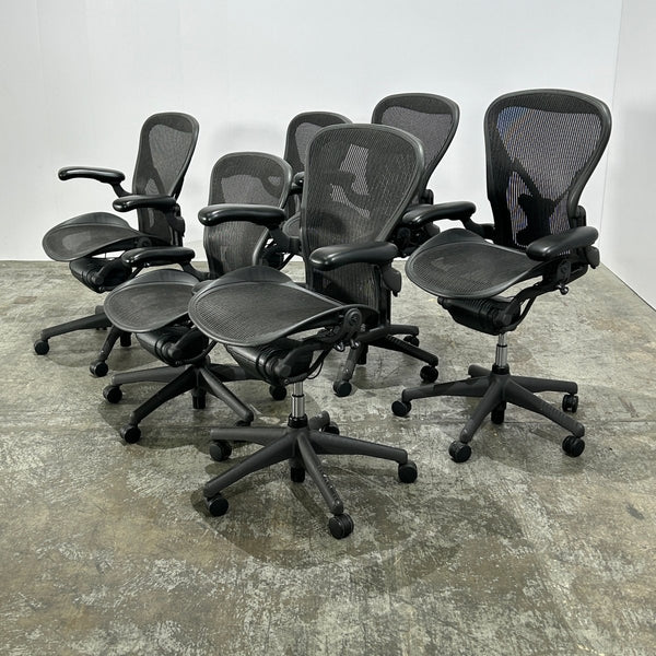 Herman Miller Aeron Desk Chair by Bill Stumpf and Don Chadwick @ REHAUS