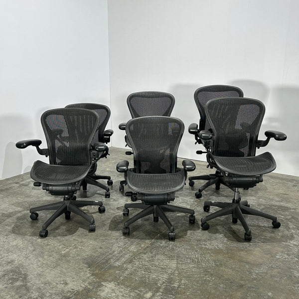 Herman Miller Aeron Desk Chair by Bill Stumpf and Don Chadwick @ REHAUS