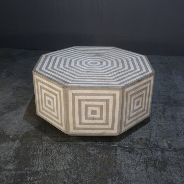 Hooker Furniture Mango Wood Coffee Table on Castors @ REHAUS