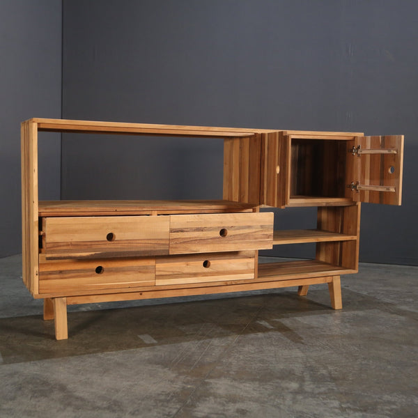 Karpenter Brooklyn Shelving Unit by Hugues Revuelta @ REHAUS