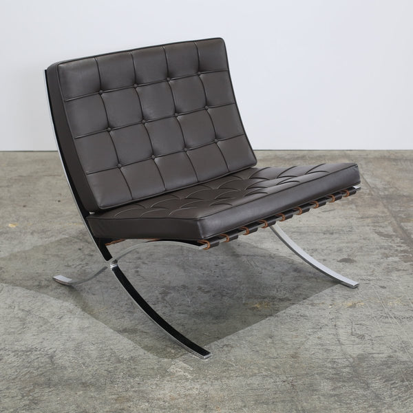 Knoll Barcelona Brown Leather Chairs by Ludwig Mies van der Rohe, Set of Two @ REHAUS