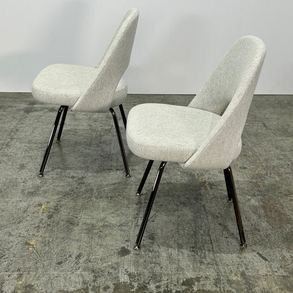 Knoll Relax Conference Chairs by Eero Saarinen, Set of Two @ REHAUS