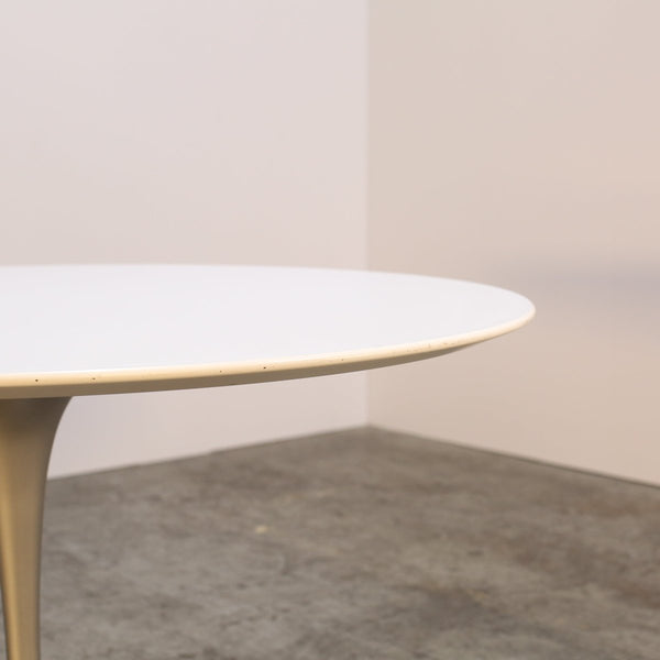 Knoll Saarinen Round Table @ REHAUS