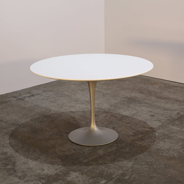 Knoll Saarinen Round Table @ REHAUS