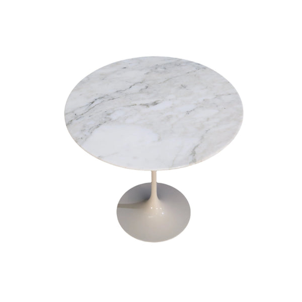 Knoll Side Table by Eero Saarinen @ REHAUS