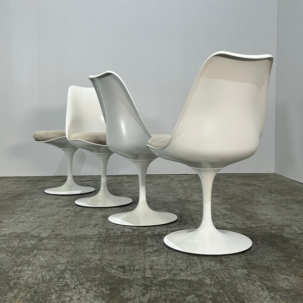 Knoll Tulip Chairs by Eero Saarinen, Set of Four @ REHAUS