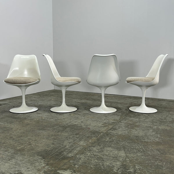 Knoll Tulip Chairs by Eero Saarinen, Set of Four @ REHAUS