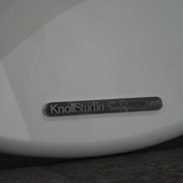 Knoll White Marble Tulip Table by Eero Saarinen @ REHAUS