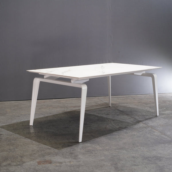 Ligne Roset Odessa Dining Table with White Lacquered Base by Mauro Lipparini - REHAUS - Ligne Roset