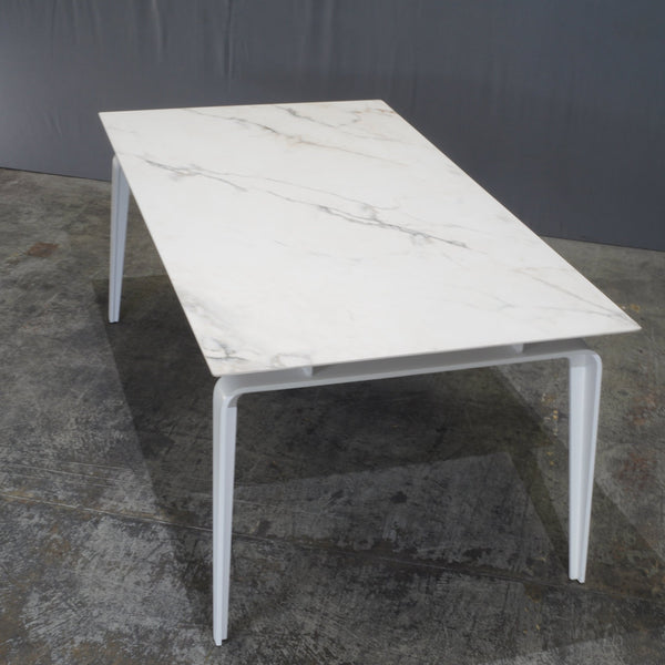 Ligne Roset Odessa Dining Table with White Lacquered Base by Mauro Lipparini - REHAUS - Ligne Roset