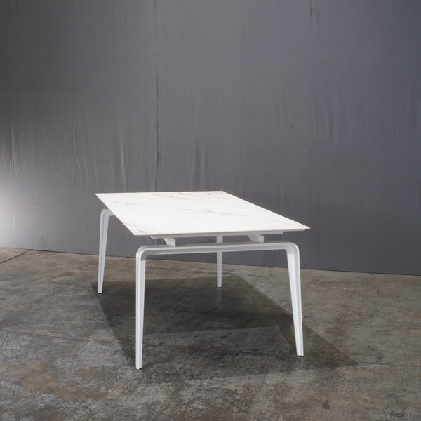 Ligne Roset Odessa Dining Table with White Lacquered Base by Mauro Lipparini - REHAUS - Ligne Roset