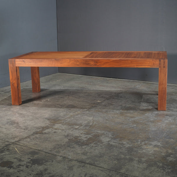 Linteloo VNU Dining Table by Henk Cos @ REHAUS