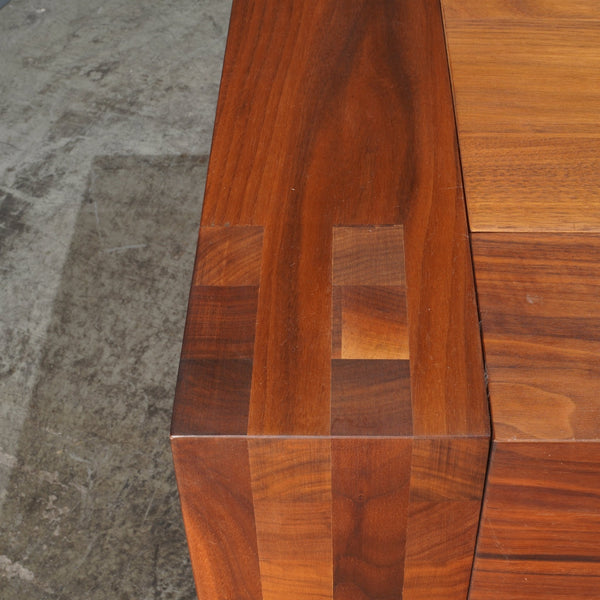 Linteloo VNU Dining Table by Henk Cos @ REHAUS