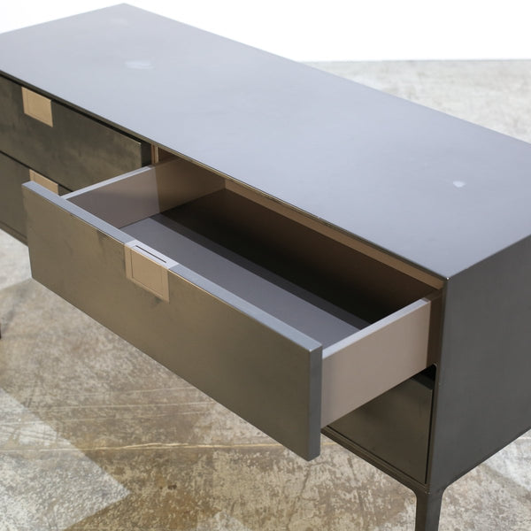 Maxalto Alcor Four Drawer Console Table by Antonio Citterio @ REHAUS