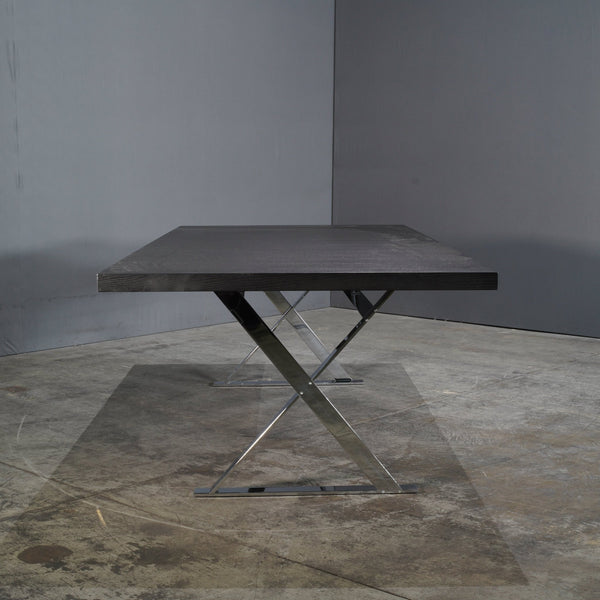 Maxalto Max Black Dining Table by Antonio Citterio @ REHAUS