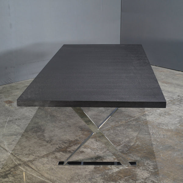 Maxalto Max Black Dining Table by Antonio Citterio @ REHAUS