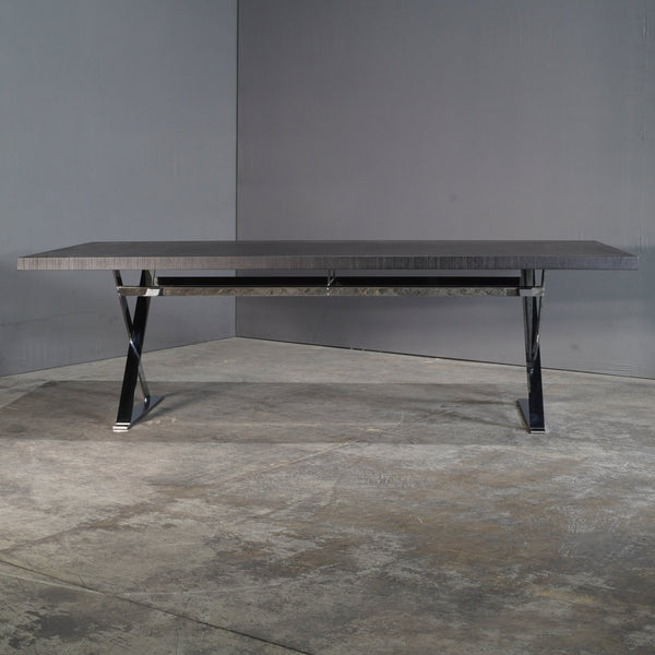 Maxalto Max Black Dining Table by Antonio Citterio @ REHAUS