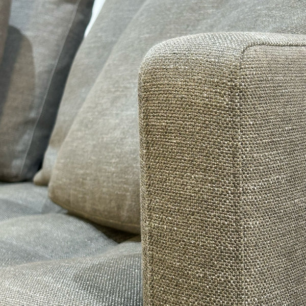 Maxalto Simpliciter Sofa by Antonio Citterio @ REHAUS