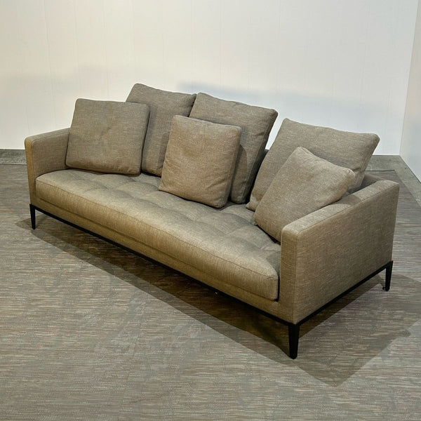 Maxalto Simpliciter Sofa by Antonio Citterio @ REHAUS