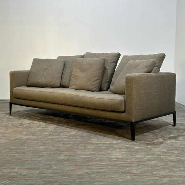 Maxalto Simpliciter Sofa by Antonio Citterio @ REHAUS