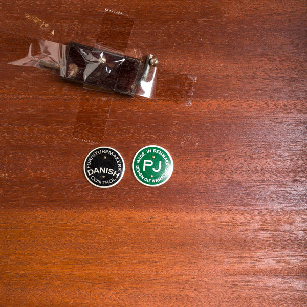 Mid Century Danish Ole Wanscher Rosewood Colonial Side Table by PJ furniture - REHAUS - Ole Wanscher