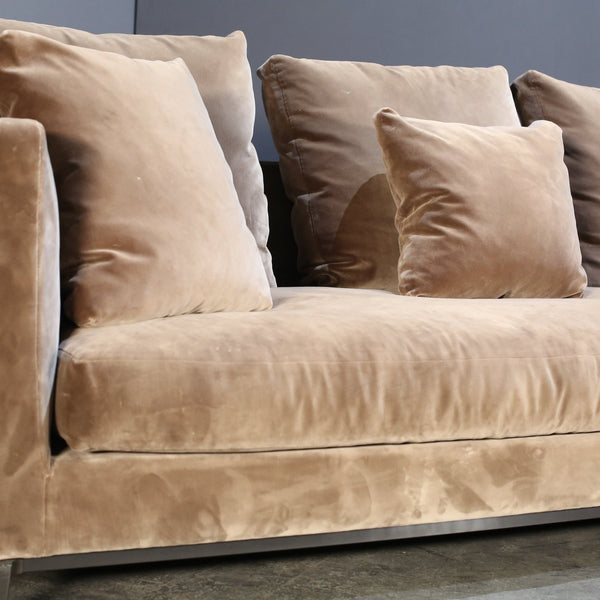 Minotti Andersen Six Seater Slim Sofa by Rodolfo Dordoni @ REHAUS