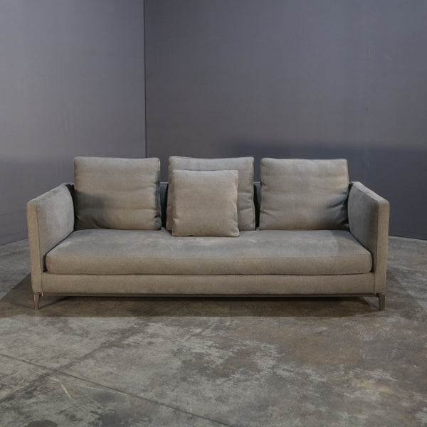 Minotti Andersen Slim Sofa by Rodolfo Dordoni @ REHAUS
