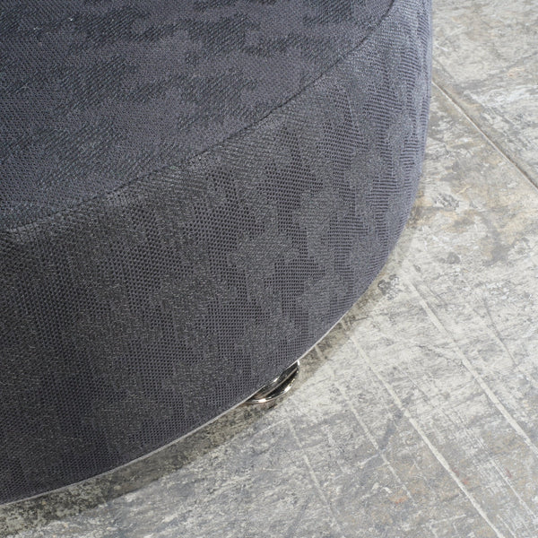 Minotti Davis Round Pouf by Rodolfo Dordoni @ REHAUS